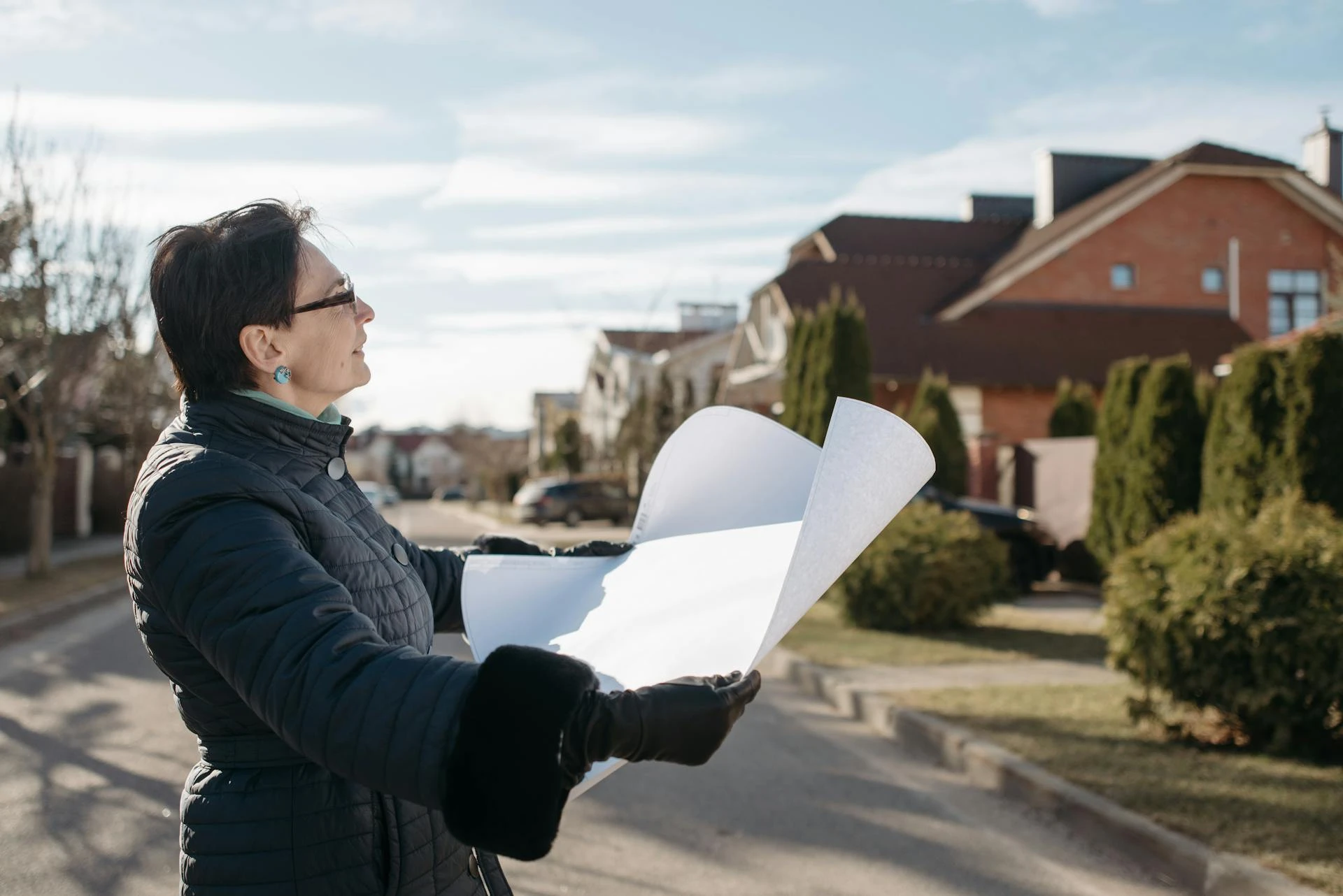 Research a suburb before buying in Australia in 2026. Check prices (rea pricing tool), livability, crime, hazards, planning, noise and internet connectivity.